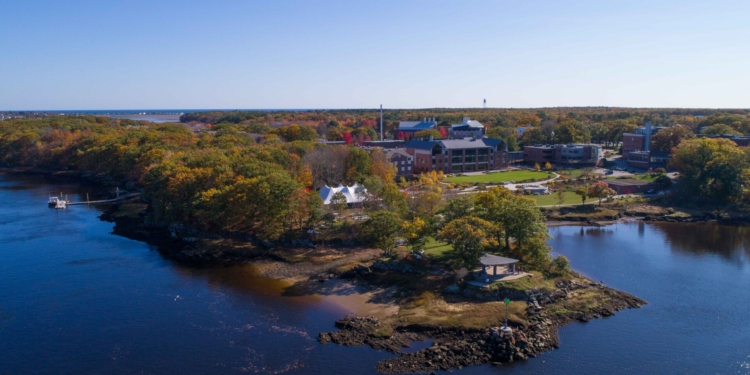 University of New England Offers Free Tuition For Qualified Students