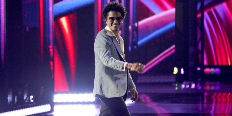 Bruno Mars Wants To Make A “Strip Club Anthem” With Sexyy Red