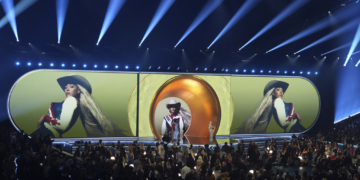 Beyoncé Kicks Off Cowboy Carter Tour With Help From Her Two Daughters