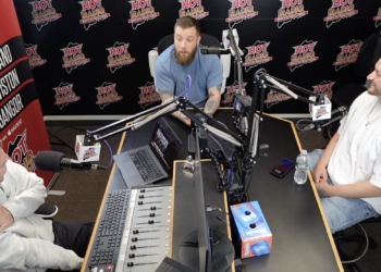 Crow’s Nest Barbers Talk Cuts For Class