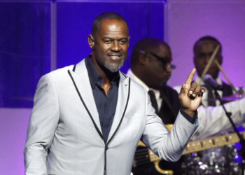 Brian McKnight Sues Several Members Of His Family Over Defamation Claims