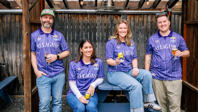 90s umbro Golden Premium Beer サッカーユニフォーム Umbro x Allagash Drop Limited-Edition '90s-Inspired Soccer Jersey