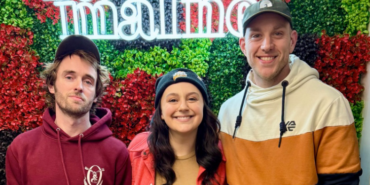 Stay On Mars And Jacobsen Talk All Roads Festival + Best Hip Hop Song Challenge