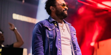 RECAP: Shaggy Headlines Sold-Out Hot Beach Bash #8!